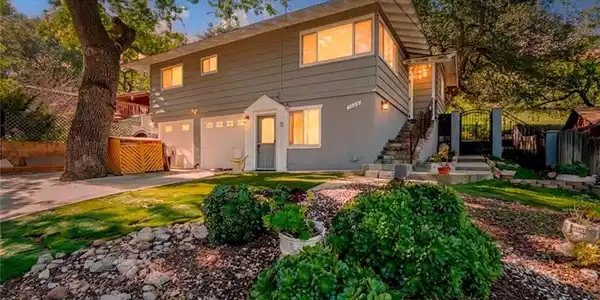 5888 Oak Knolls