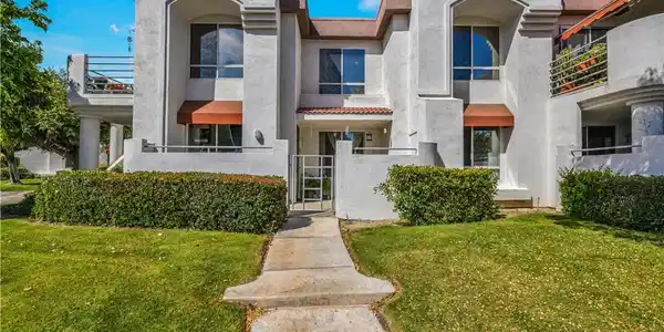401 S El Cielo Road