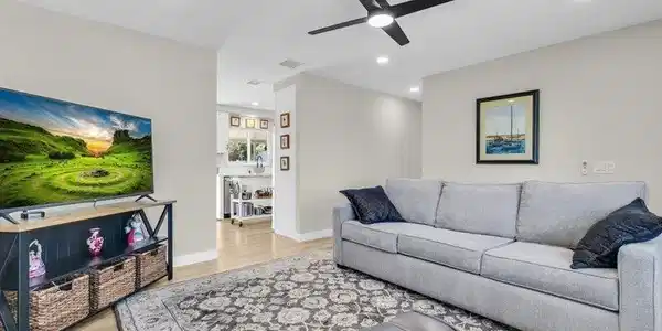 15718 Aqueduct Lane