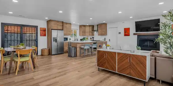 59825 Calle De Las Flores