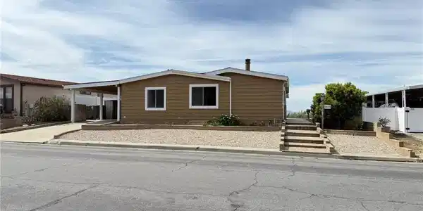 10079 Chisholm