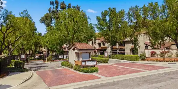 19 Wildflower Place