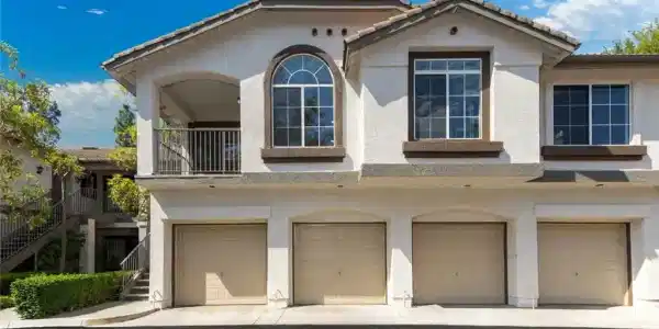 16 Chaumont Circle
