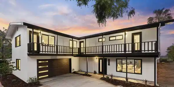 5777 Desert View