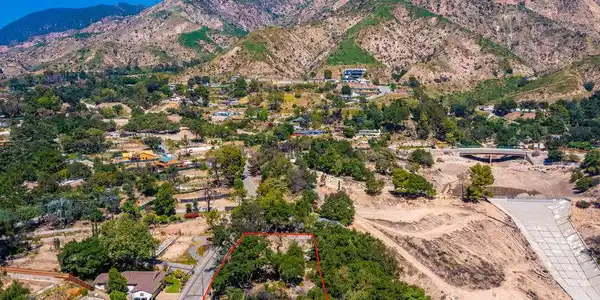 3172 Rubio Canyon Road