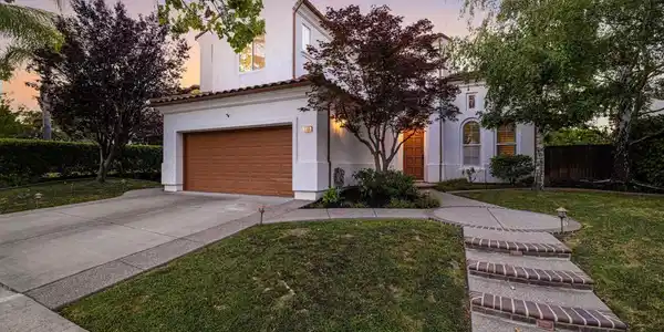 1166 S Chanterella Drive