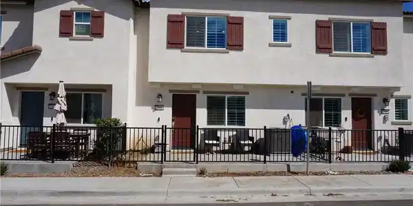 7383 Olive Grove Str.