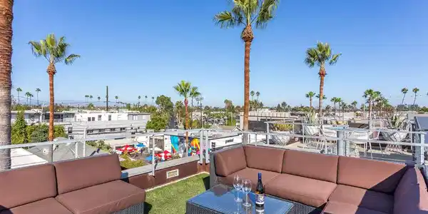 1212 Abbot Kinney Boulevard