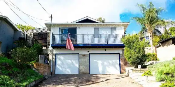 3458 Central