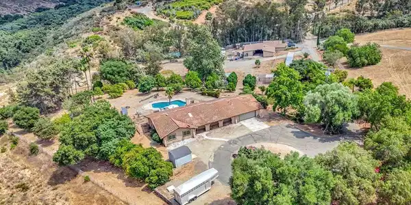 9946 Nutby Lane