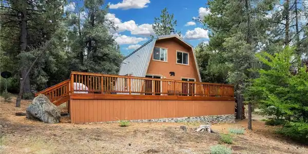 2320 Maplewood Way