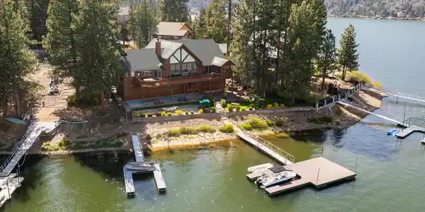 671 Cove Drive