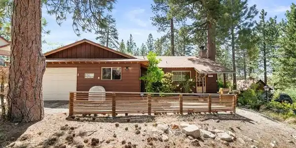 39989 Hillcrest Drive