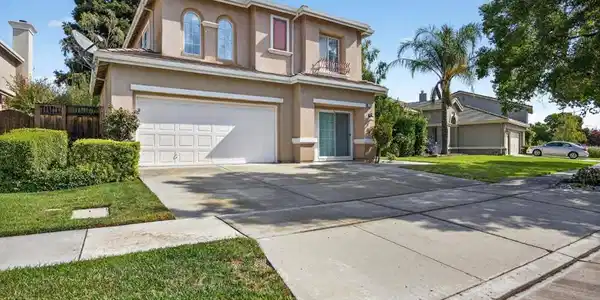 1469 Eagles Nest Lane