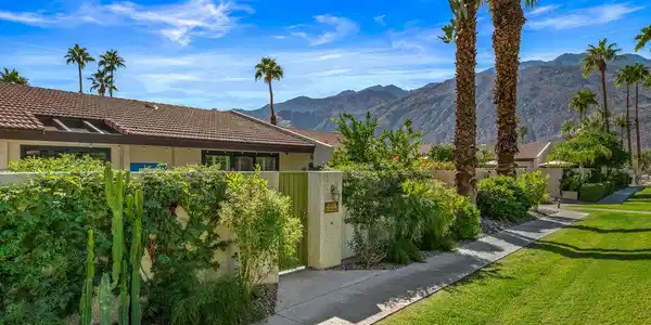 1312 E Andreas Road