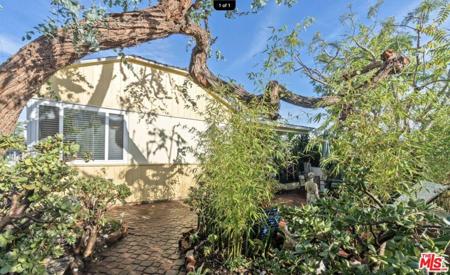 202 4th Avenue