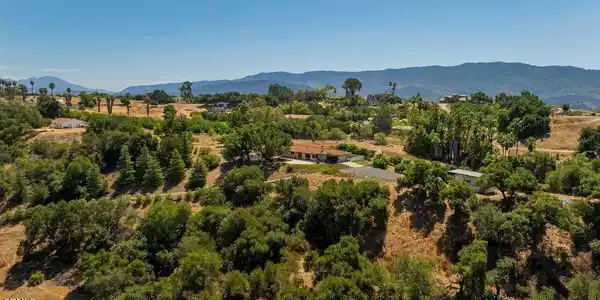 534 Fairview Road