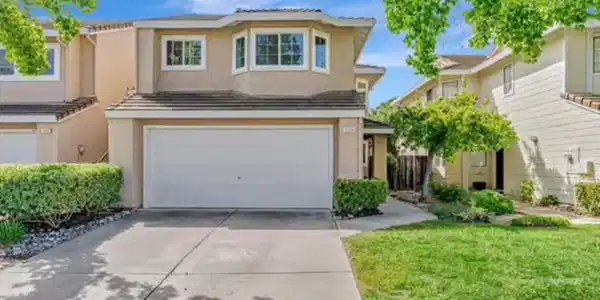 5258 Pebble Glen Dr
