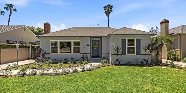 8384 Doris Ave.