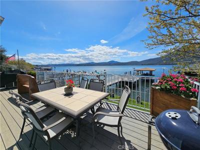 10305 Lakeshore Drive