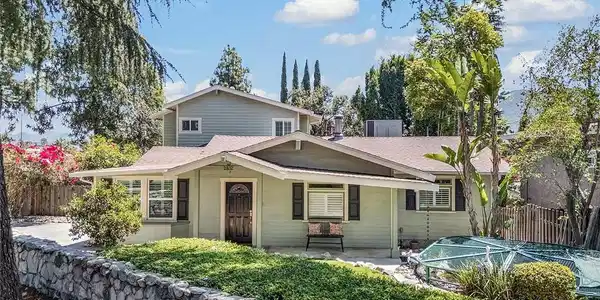 2832 Mayfield Ave.