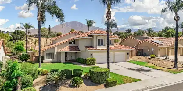 28704 Glenheather