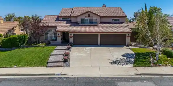 2693 W La Morada Drive