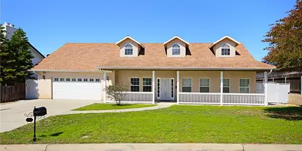 5646 Newbury