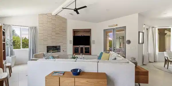 2220 N Hermosa Drive