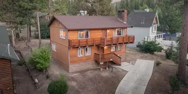 373 Crystal Lake