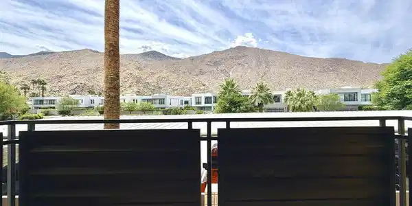 588 E San Lorenzo Road