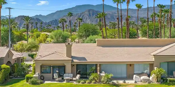 76064 Honeysuckle Drive