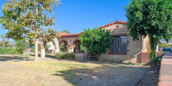 9103 Duarte Road