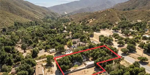 16426 Calle Daggett