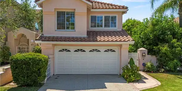 3703 Calle Jazmin