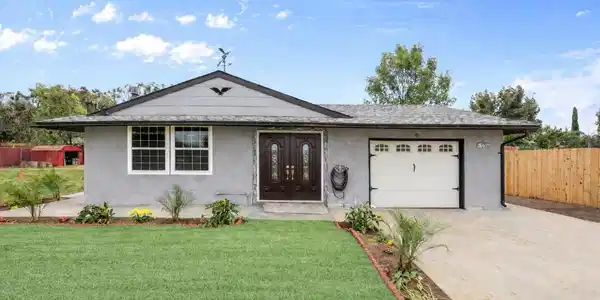 1804 El Cajon Lane
