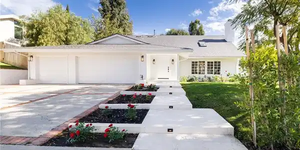 5204 Ambridge