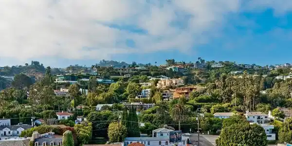 999 N Doheny Drive