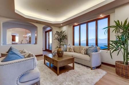 2828 Far View Lane