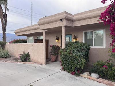 533 N Sunrise Way