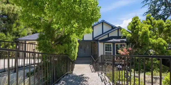 179 Bay View Drive