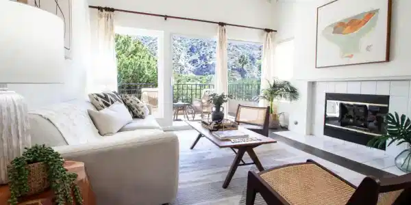 6058 Paseo Encantada