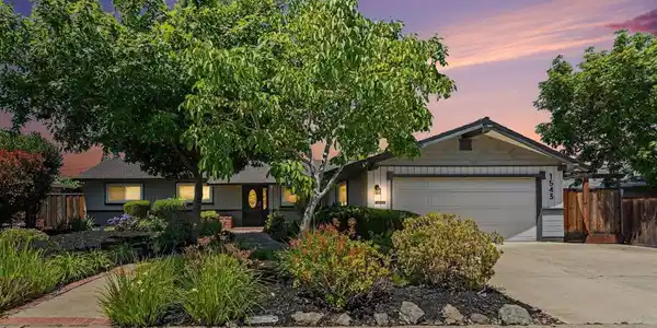 1543 American Beauty Dr