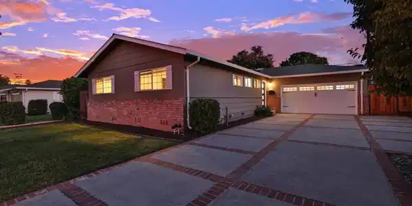 1060 Wallace Drive