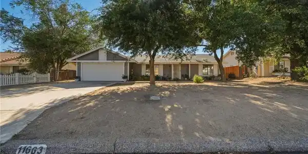 11663 Low Chaparral