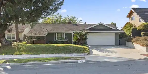 325 El Encino