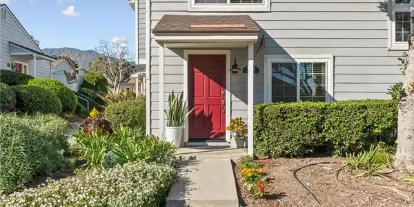 1693 N Mountain