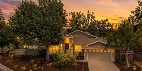 1979 CHARMSTONE COURT
