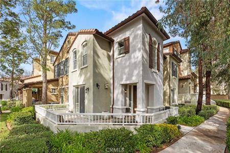 23402 Abbey Glen Place