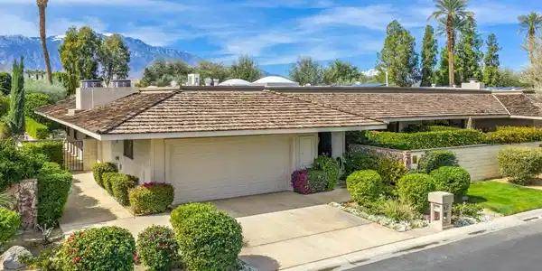 28 Princeton Drive